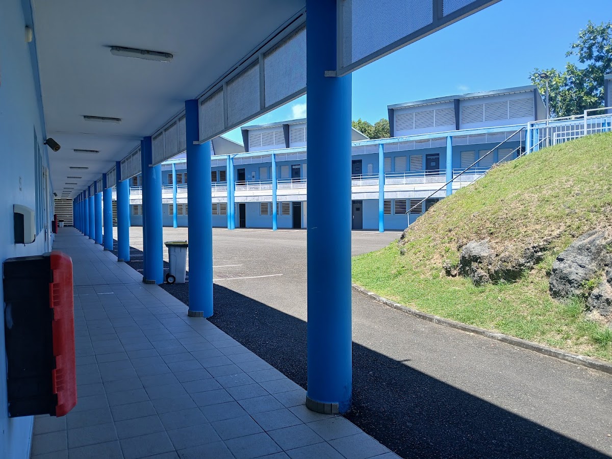 Collège Edmond Bambuck  
