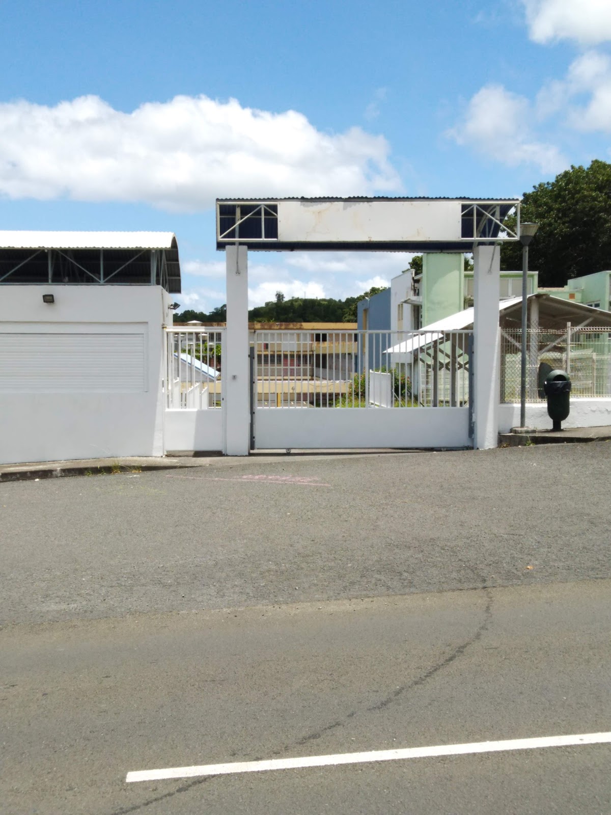 Collège Rémy Nainsouta
