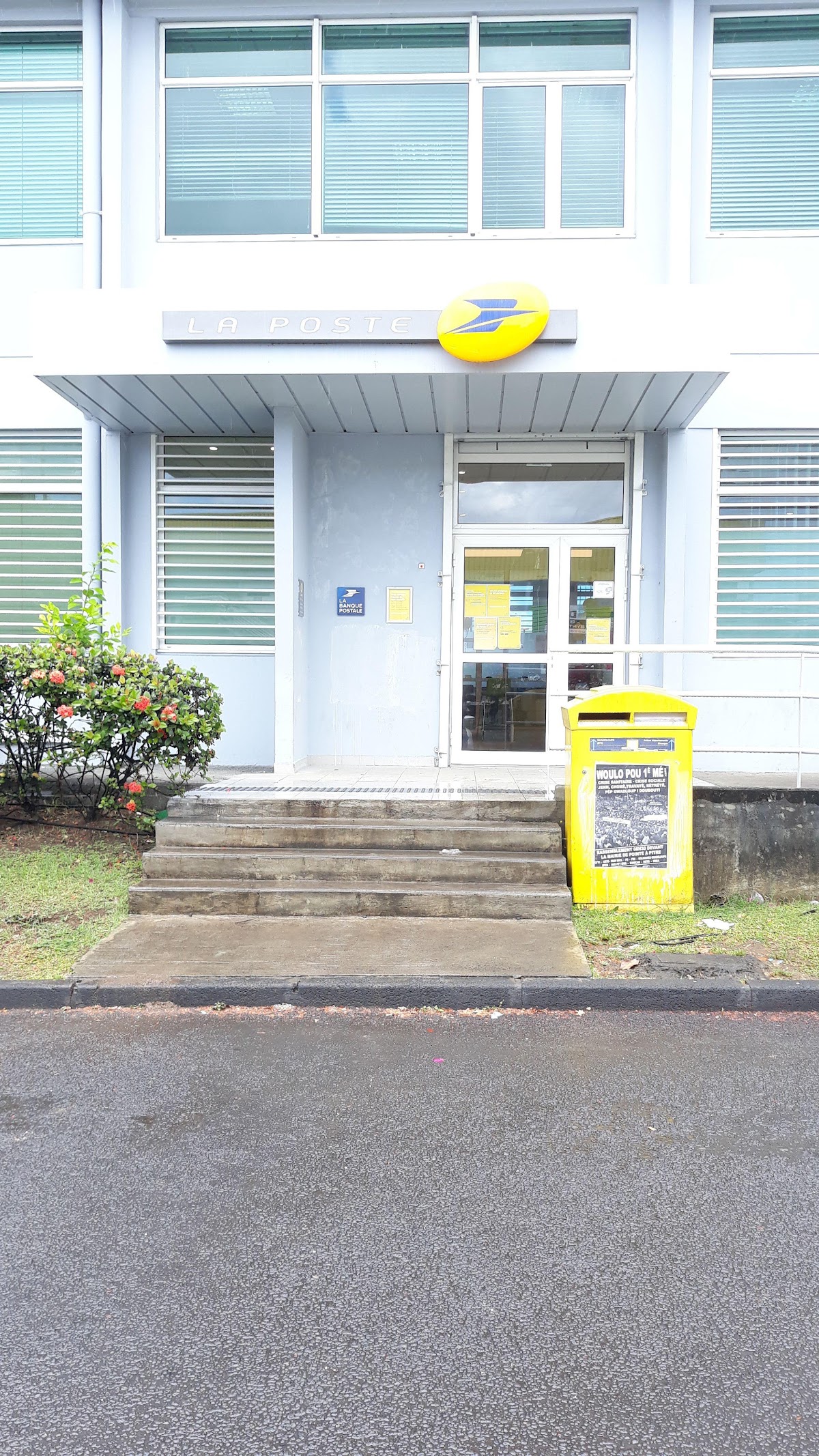 La Poste Houelbourg