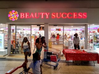 Parfumerie Beauty Success Destreland