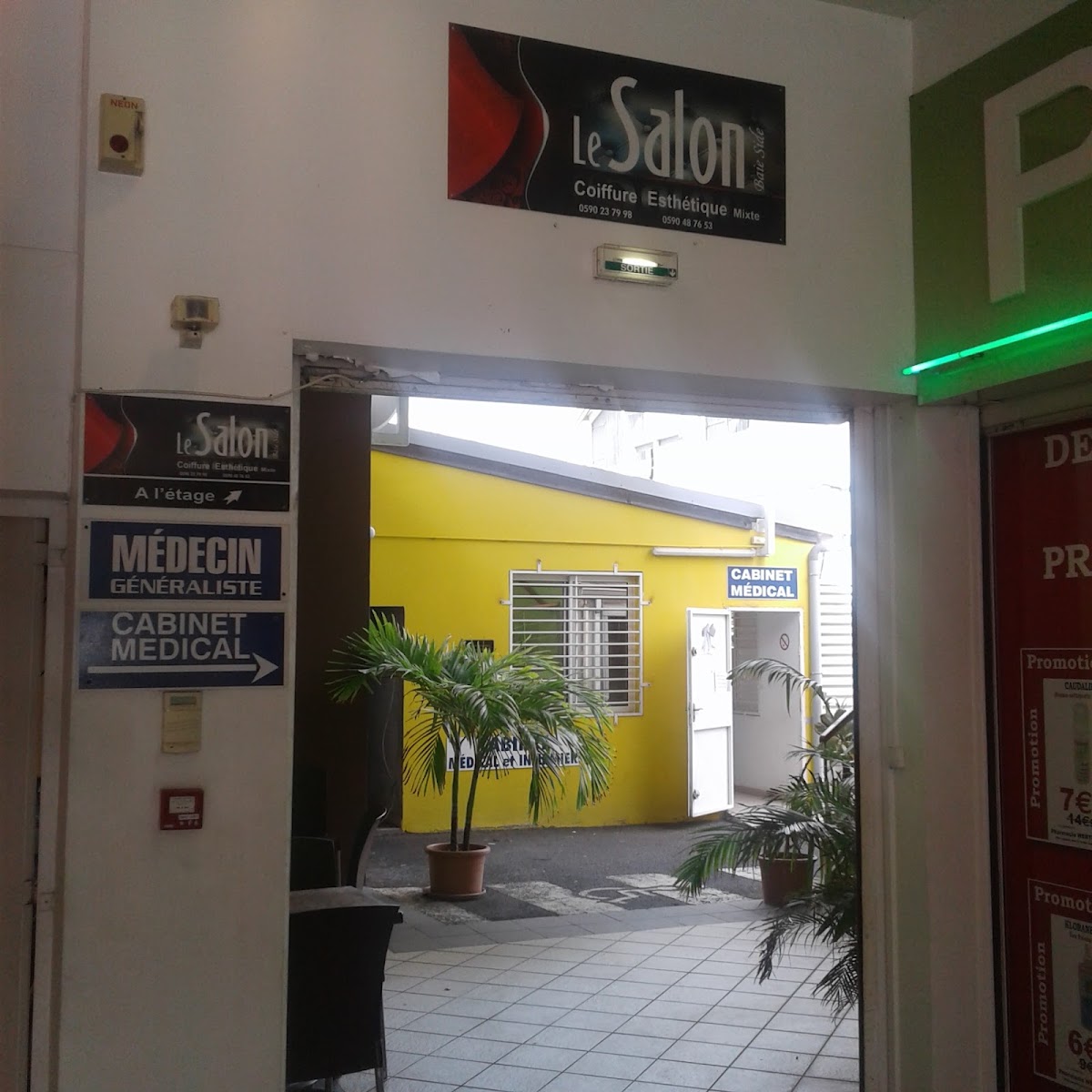 Le Salon Institut de Beauté
