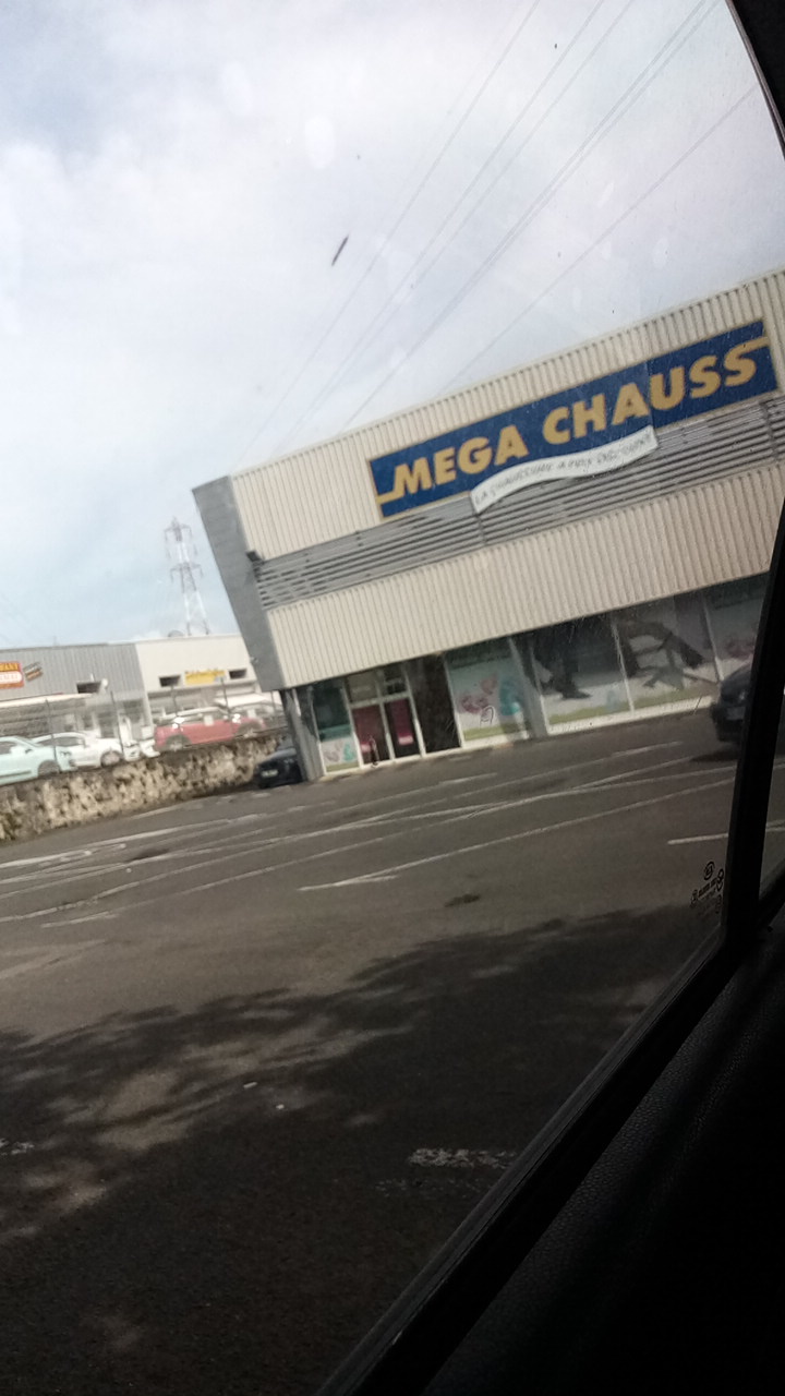 Mega Chauss Les Abymes