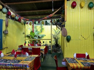 Créole Restaurant Aka Doudou Le Moule