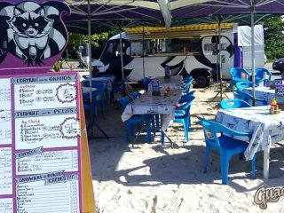 Restaurant Sainte-Anne Food Truck Ti Rakoun Sainte-Anne