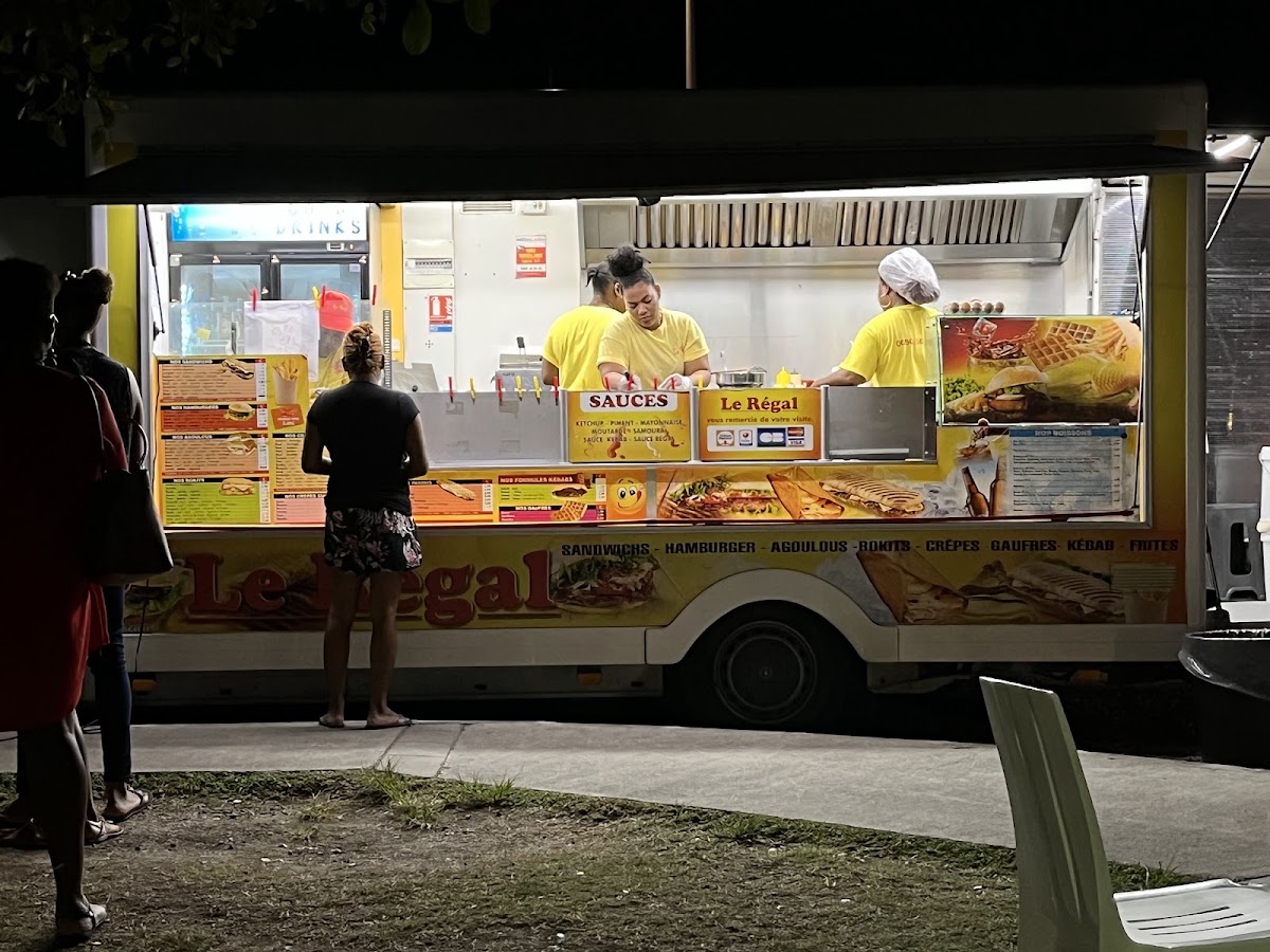 Regal Pizza 