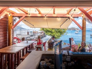 Restaurant Les Saintes Restaurant Chez Les Filles Fwi Les Saintes